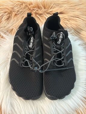 Black Men's Lightweight Athletic Sneakers